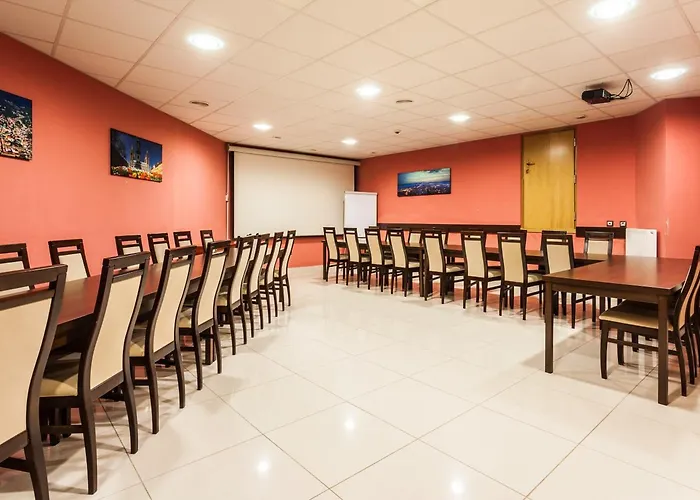 Отель Sandor 4*